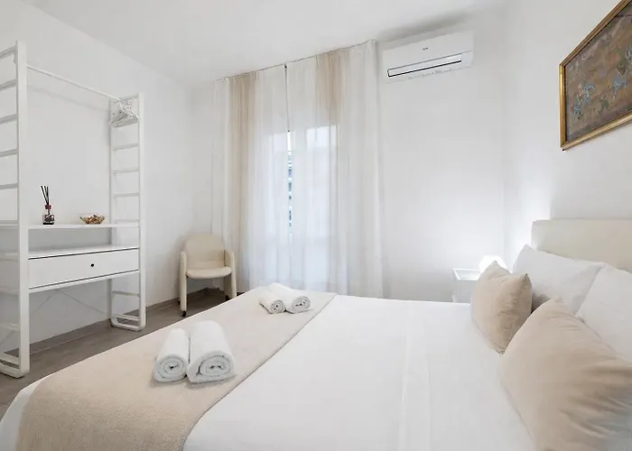 Apartment Cozy Urban Retreat, 2br, Family Escape In *